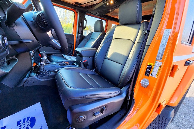 2027 Jeep Wrangler WRANGLER 4-DOOR SAHARA