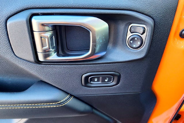 2027 Jeep Wrangler WRANGLER 4-DOOR SAHARA