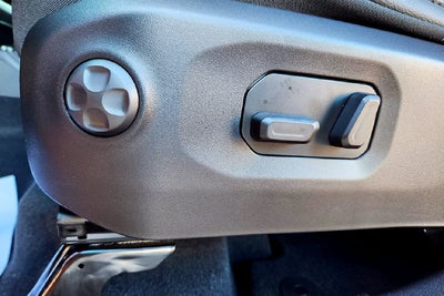 2027 Jeep Wrangler WRANGLER 4-DOOR SAHARA