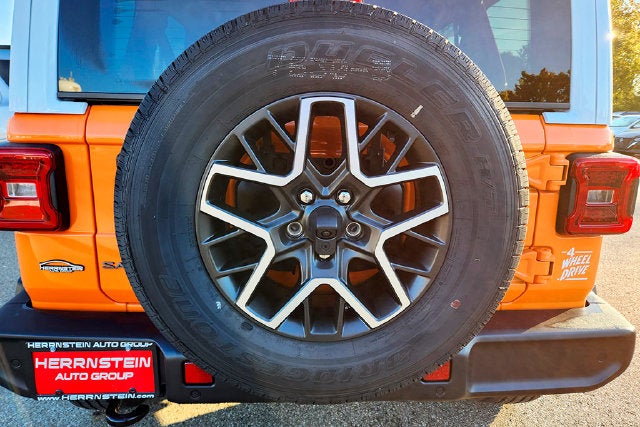 2027 Jeep Wrangler WRANGLER 4-DOOR SAHARA
