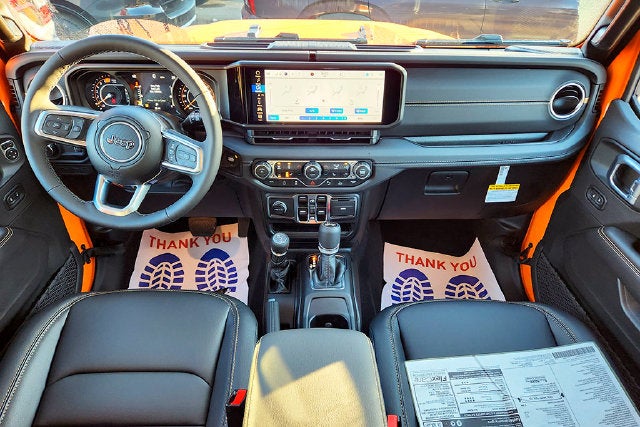 2027 Jeep Wrangler WRANGLER 4-DOOR SAHARA