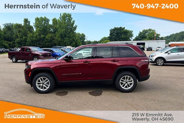 2023 Jeep Grand Cherokee Laredo 4x4