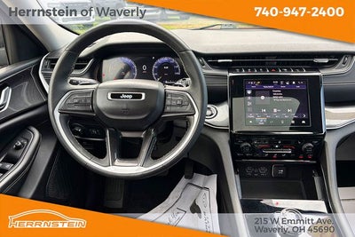 2023 Jeep Grand Cherokee Laredo 4x4