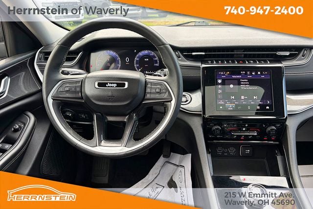 2023 Jeep Grand Cherokee Laredo 4x4