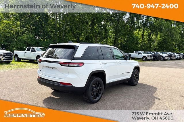 2026 Jeep Grand Cherokee GRAND CHEROKEE LAREDO ALTITUDE 4X4