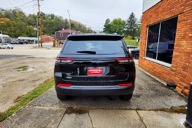 2027 Jeep Grand Cherokee GRAND CHEROKEE LAREDO ALTITUDE 4X4