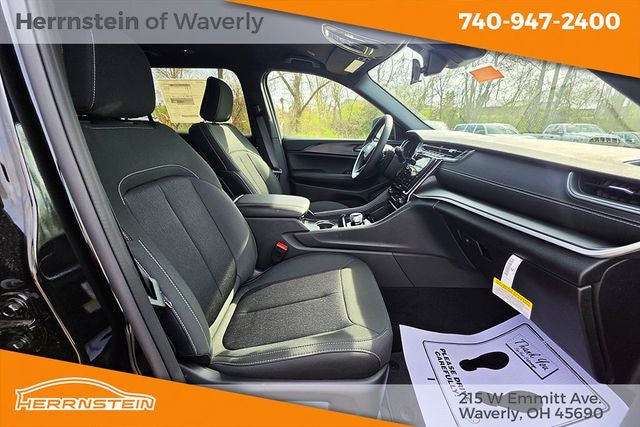 2025 Jeep Grand Cherokee GRAND CHEROKEE L LAREDO 4X4