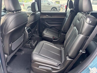 2027 Jeep Grand Cherokee GRAND CHEROKEE L LIMITED 4X4