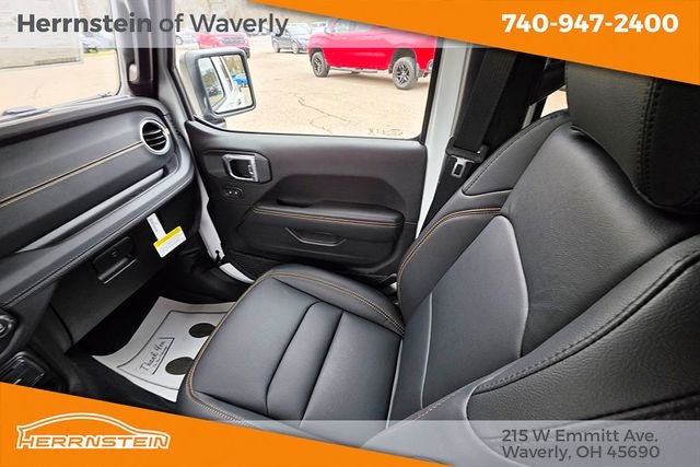 2026 Jeep Gladiator GLADIATOR SAHARA 4X4