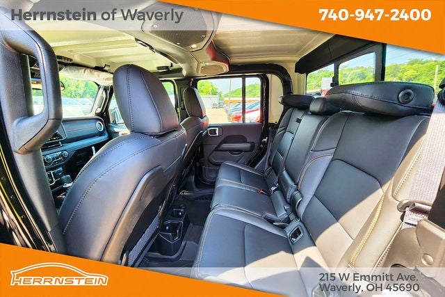 2026 Jeep Gladiator GLADIATOR SAHARA 4X4