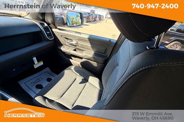 2026 RAM 1500 RAM 1500 EXPRESS CREW CAB 4X4 5'7' BOX