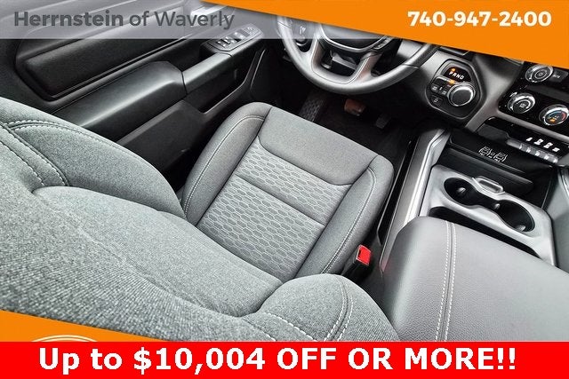 2025 RAM 1500 Tradesman Crew Cab 4x4 5'7' Box