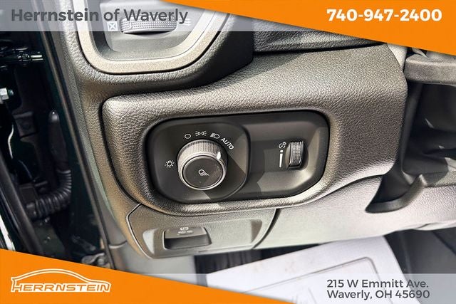 2026 RAM Ram 1500 RAM 1500 TRADESMAN CREW CAB 4X4 5'7' BOX
