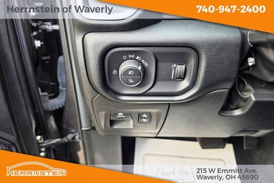 2022 RAM 1500 Big Horn Crew Cab 4x4 5'7' Box