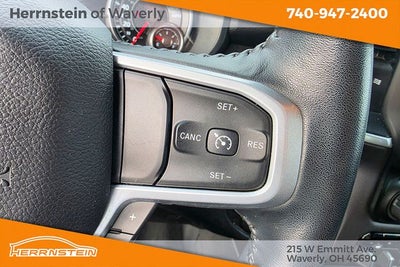 2022 RAM 1500 Big Horn Crew Cab 4x4 5'7' Box