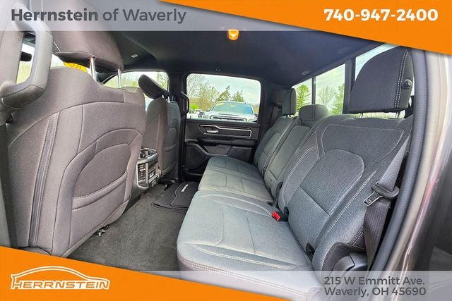 2022 RAM 1500 Big Horn Crew Cab 4x4 5'7' Box