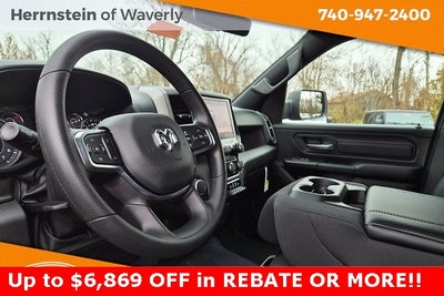 2026 RAM Ram 1500 RAM 1500 EXPRESS CREW CAB 4X4 5'7' BOX