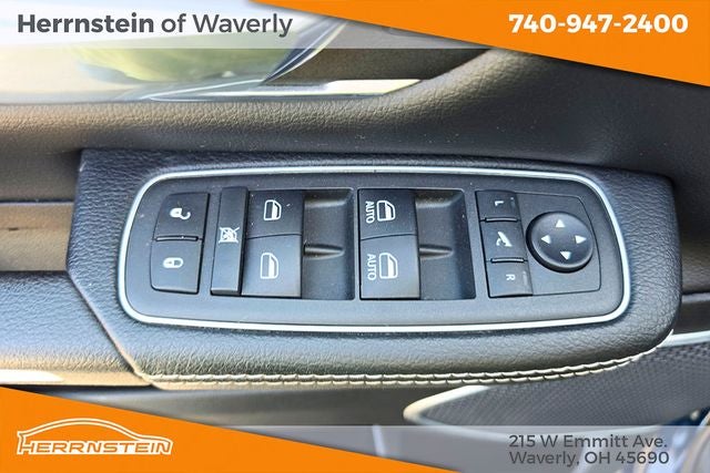 2022 RAM 1500 Laramie Crew Cab 4x4 5'7' Box