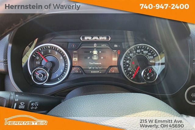 2022 RAM 1500 Laramie Crew Cab 4x4 5'7' Box