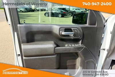 2023 Chevrolet Silverado 1500 4WD Crew Cab Short Bed Custom