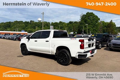 2023 Chevrolet Silverado 1500 4WD Crew Cab Short Bed Custom
