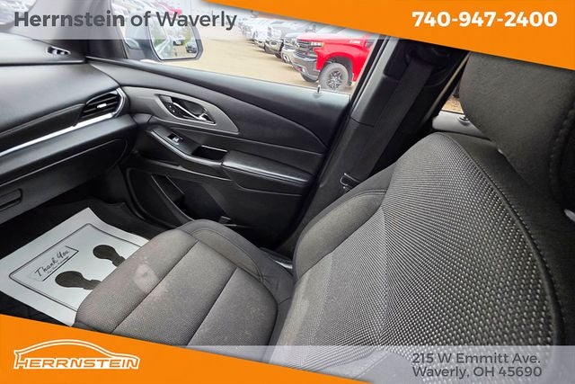 2023 Chevrolet Traverse FWD LT Cloth