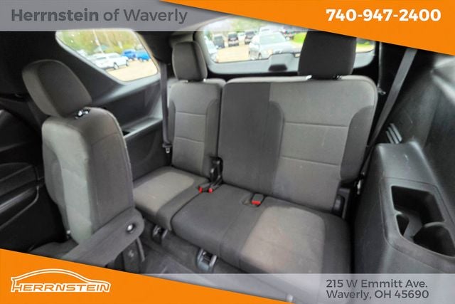 2023 Chevrolet Traverse FWD LT Cloth