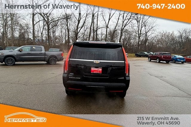 2019 Cadillac Escalade Luxury