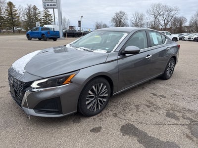 2023 Nissan Altima SV FWD