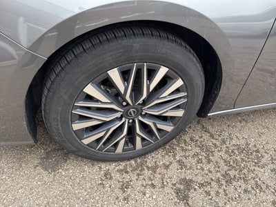 2023 Nissan Altima SV FWD