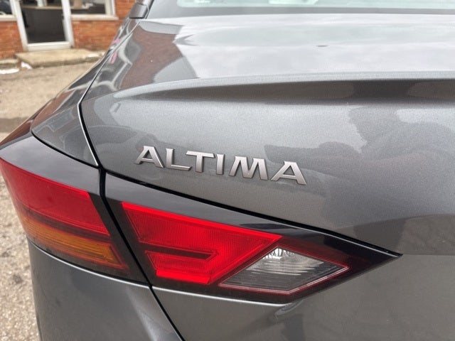 2023 Nissan Altima SV FWD