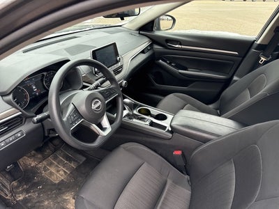 2023 Nissan Altima SV FWD