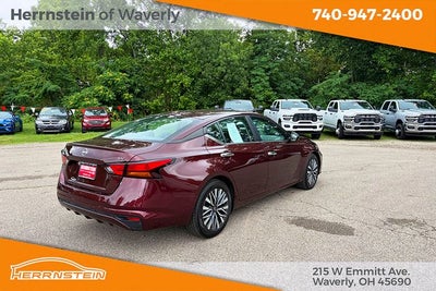 2024 Nissan Altima SV FWD