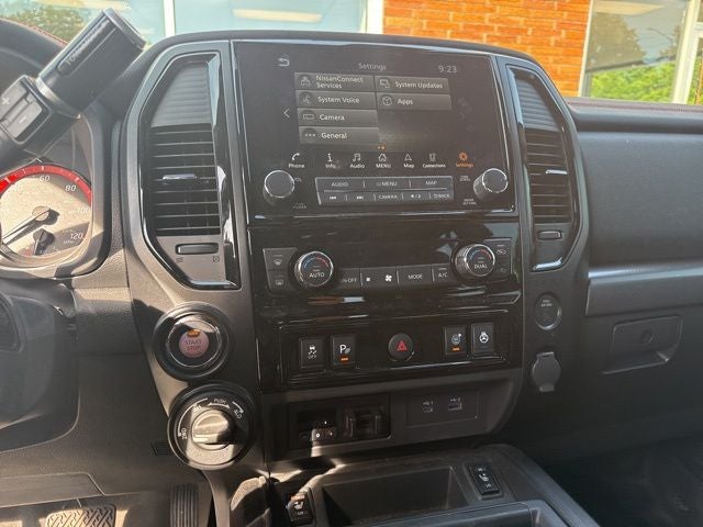 2021 Nissan TITAN Crew Cab PRO-4X 4x4