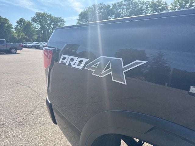 2021 Nissan TITAN Crew Cab PRO-4X 4x4