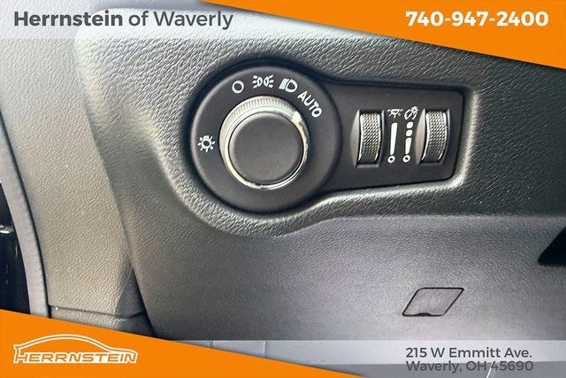 2026 Chrysler Voyager VOYAGER LX