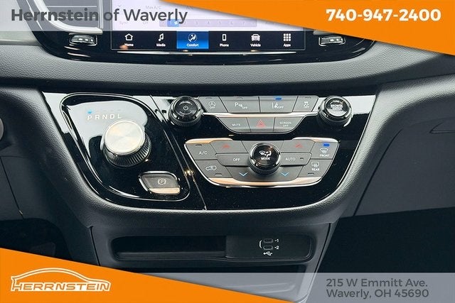 2026 Chrysler Voyager VOYAGER LX