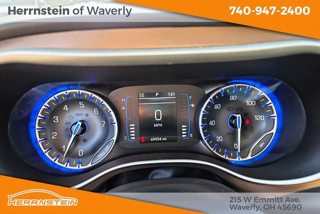 2022 Chrysler Voyager LX