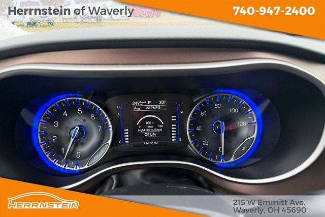 2023 Chrysler Voyager LX