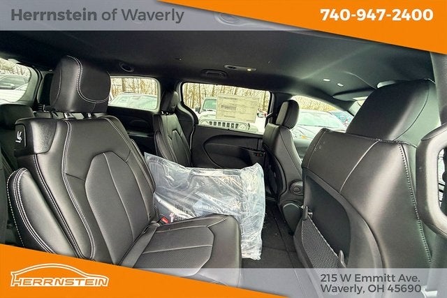 2026 Chrysler Voyager VOYAGER LX