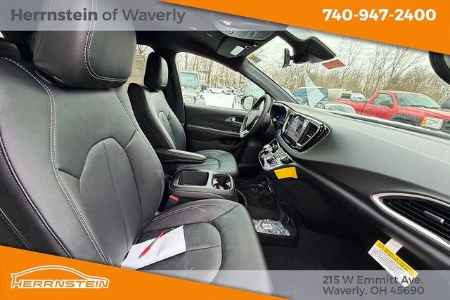 2026 Chrysler Voyager VOYAGER LX