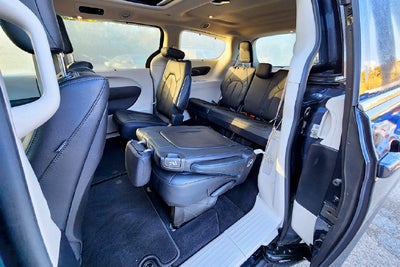 2021 Chrysler Pacifica Touring L AWD