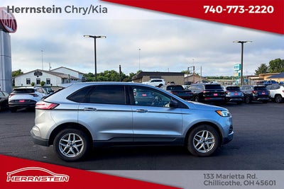 2022 Ford Edge SE