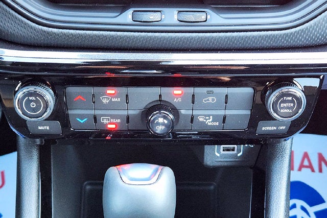 2027 Jeep Compass COMPASS LATITUDE ALTITUDE 4X4