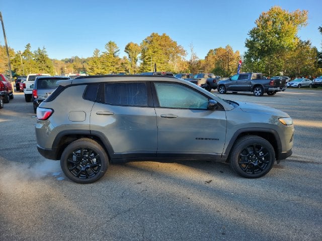 2027 Jeep Compass COMPASS LATITUDE ALTITUDE 4X4