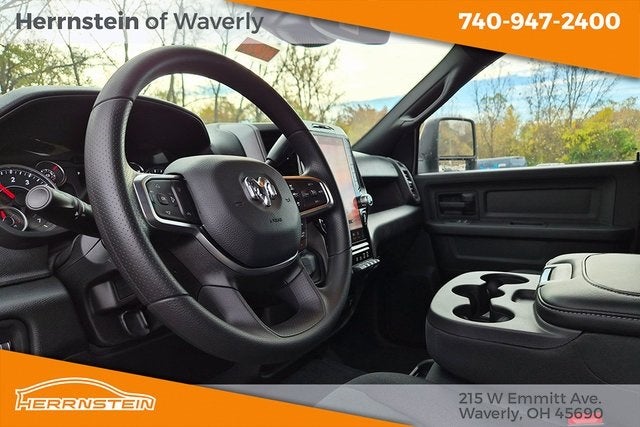 2026 RAM Ram 3500 RAM 3500 TRADESMAN CREW CAB 4X4 6'4' BOX