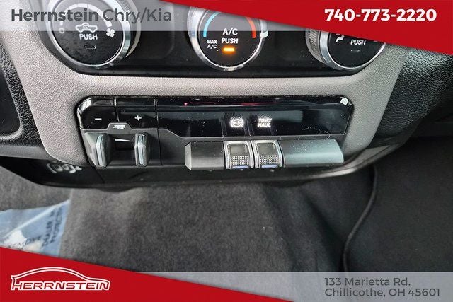 2024 RAM 3500 Big Horn Crew Cab 4x4 8' Box