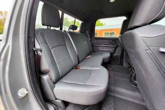2027 RAM Ram 2500 RAM 2500 BLACK EXPRESS CREW CAB 4X4 6'4' BOX
