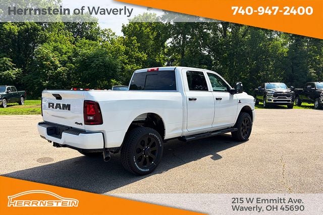 2026 RAM Ram 2500 RAM 2500 BLACK EXPRESS CREW CAB 4X4 6'4' BOX