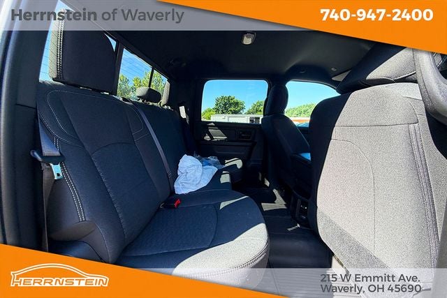 2026 RAM 2500 RAM 2500 BLACK EXPRESS CREW CAB 4X4 6'4' BOX